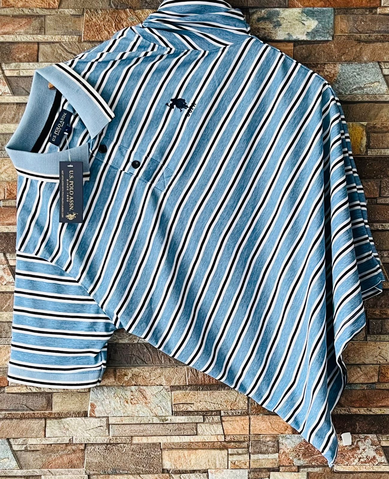 Collor T.shirt