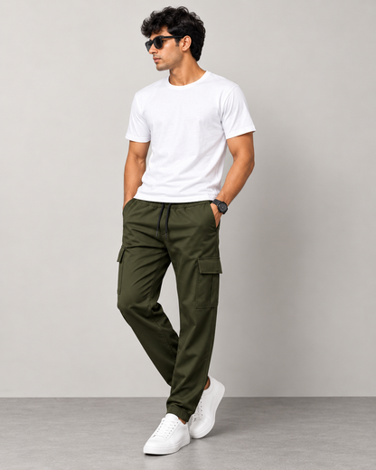 O/M Cargo Pant Olive Green - model view