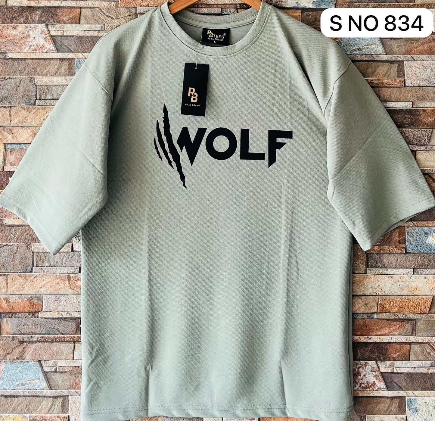 Wolf Drop Shoulder T-shirt..