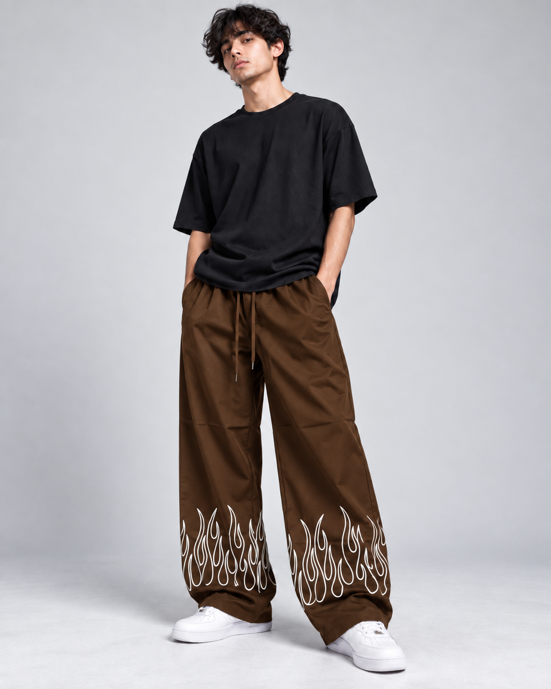 Fire Baggy Pant Brown - model wearing