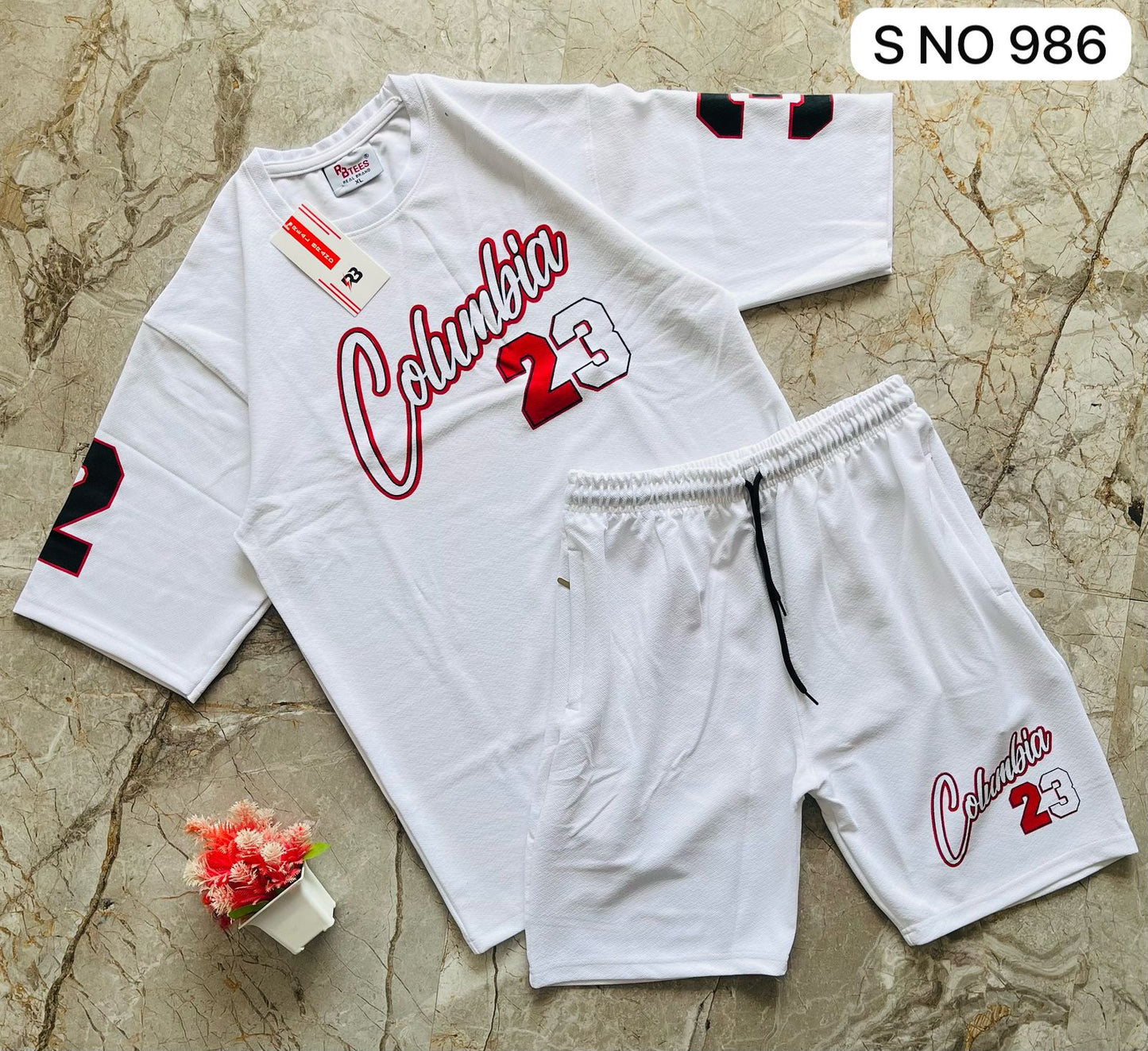 Down shoulder Tshirt and shorts Columbia 23 set...